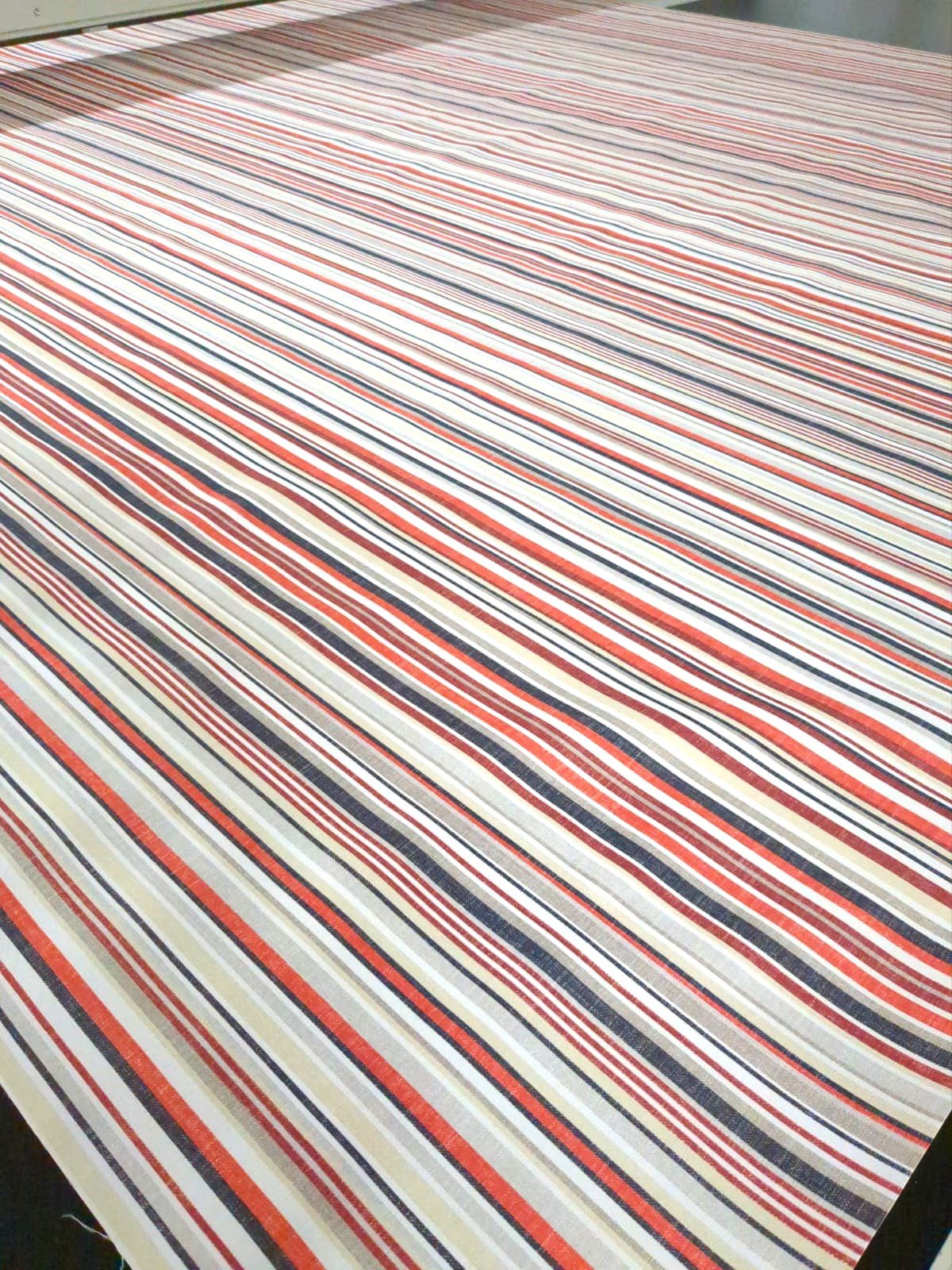 Floral Roller Blinds - Made To Measure - Patterned Roller Blinds - Floral Design - Queen Blinds ltd