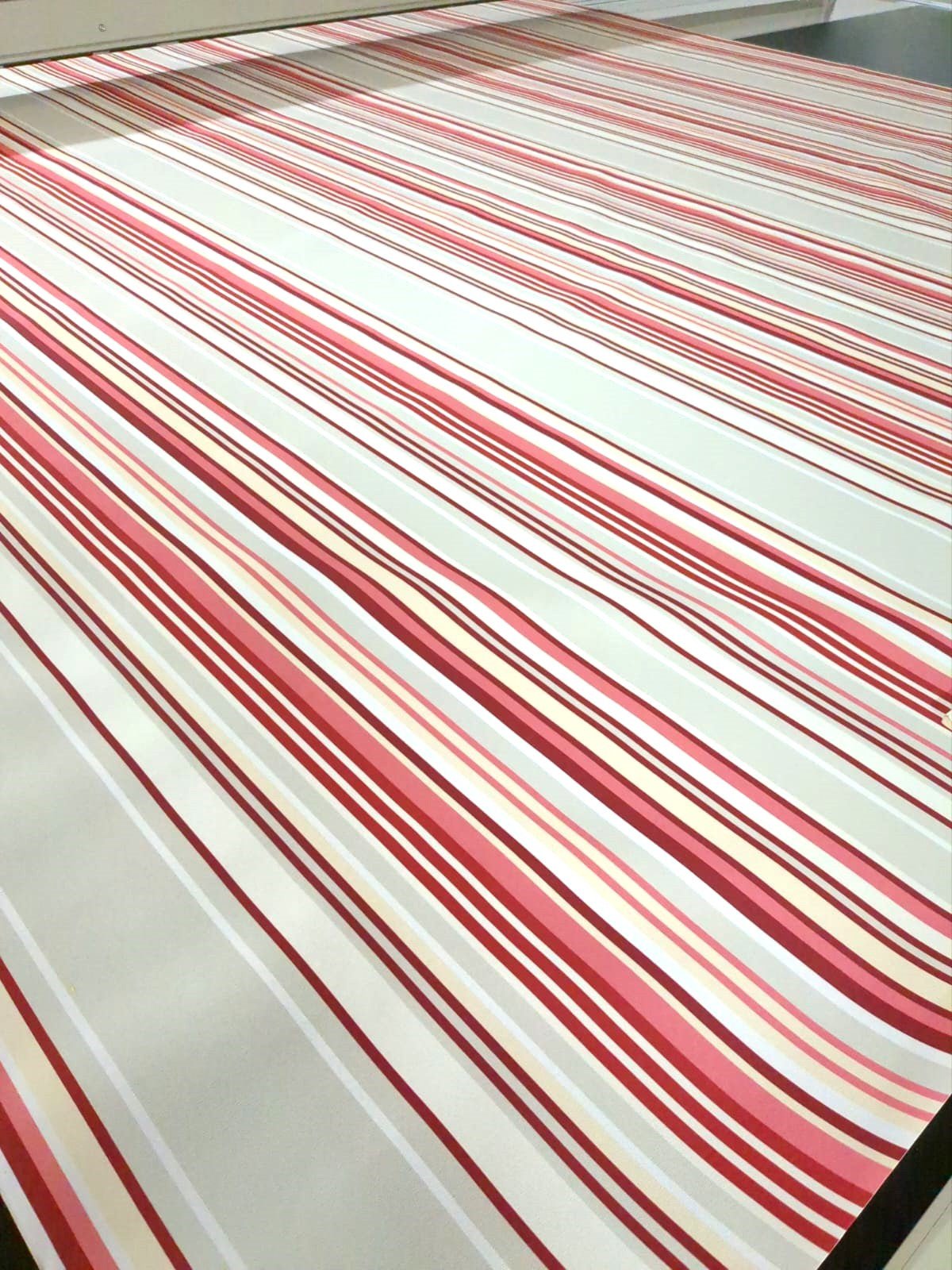Floral Roller Blinds - Made To Measure - Patterned Roller Blinds - Floral Design - Queen Blinds ltd
