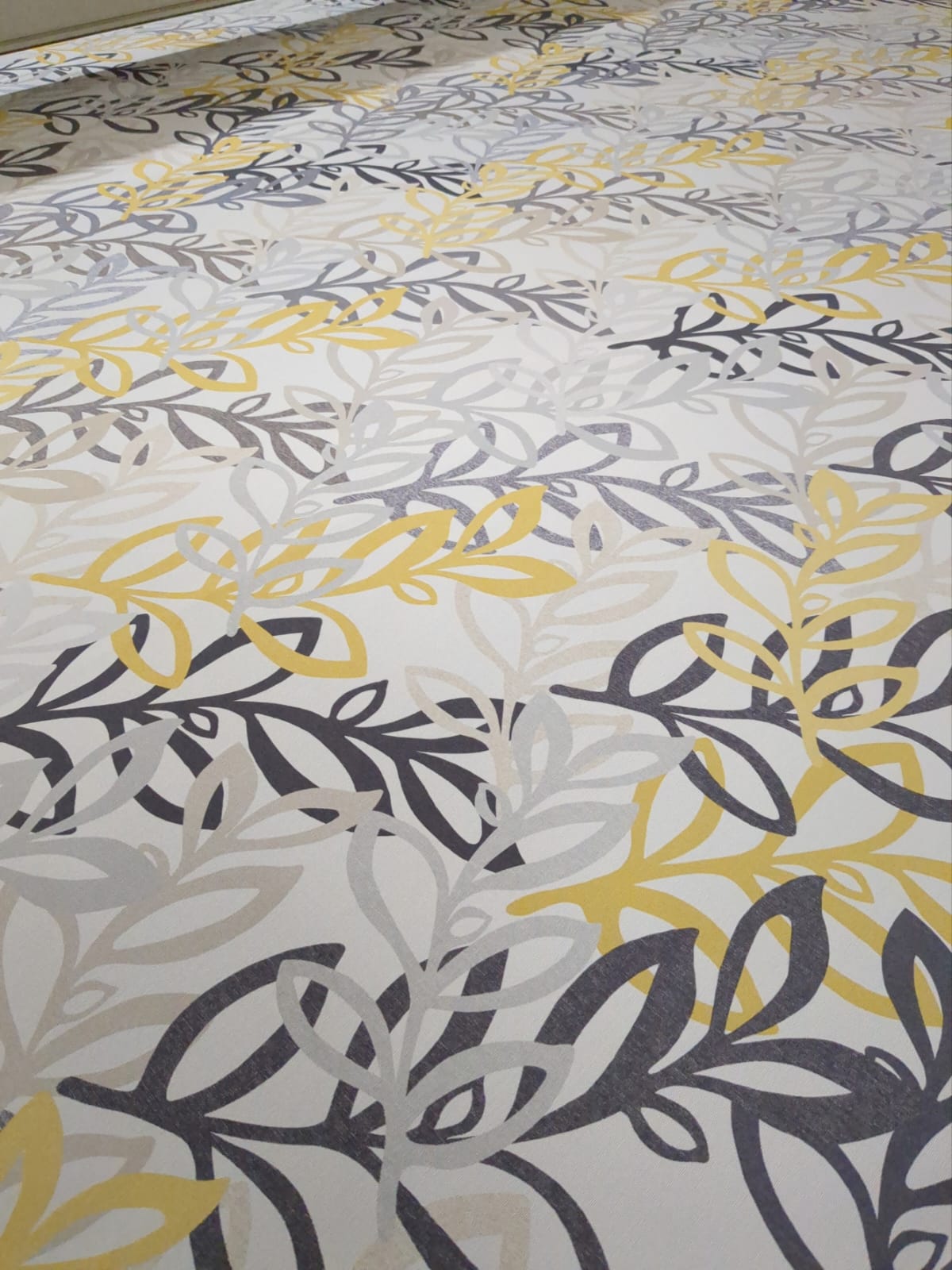 Floral Roller Blinds - Made To Measure - Patterned Roller Blinds - Floral Design - Queen Blinds ltd